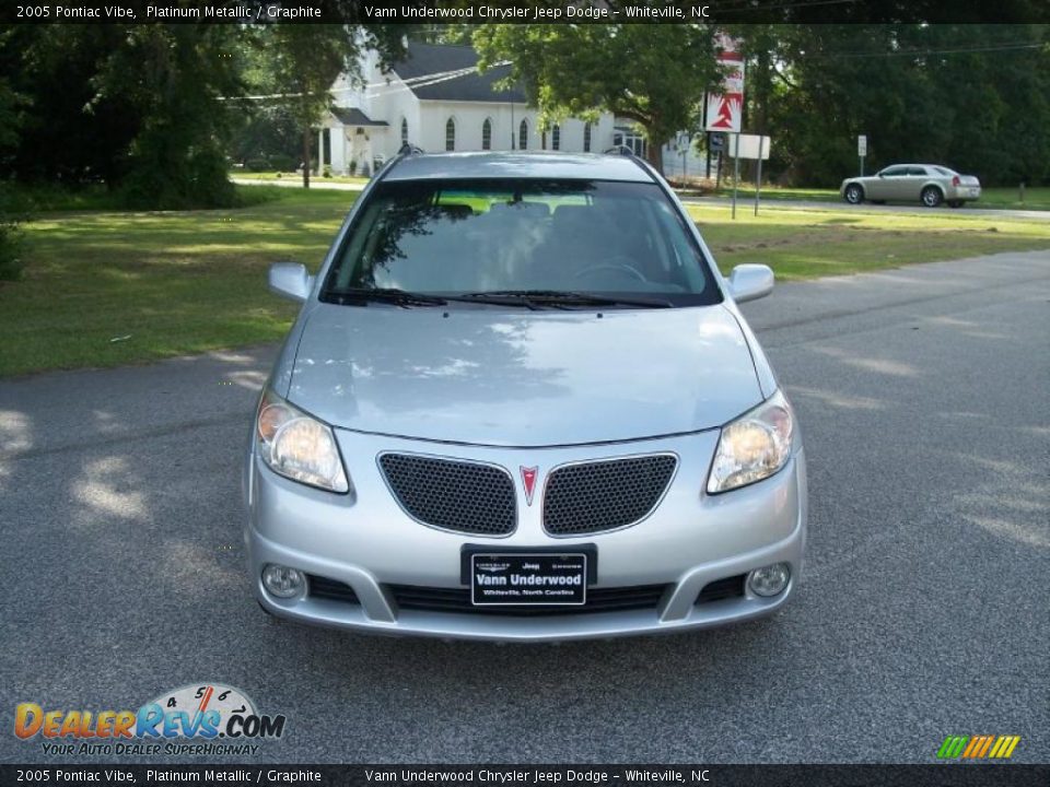 2005 Pontiac Vibe Platinum Metallic / Graphite Photo #2