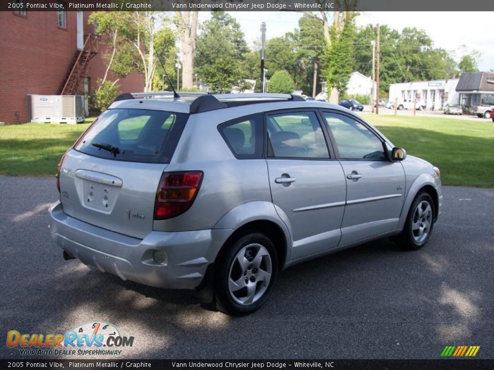 2005 Pontiac Vibe Platinum Metallic / Graphite Photo #4
