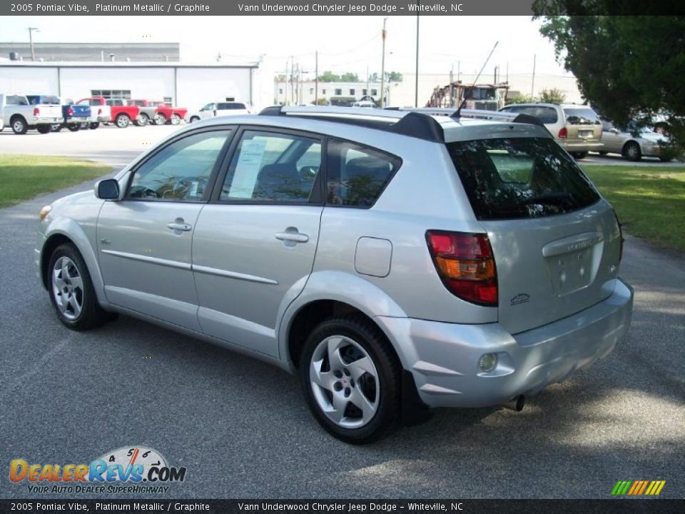2005 Pontiac Vibe Platinum Metallic / Graphite Photo #5