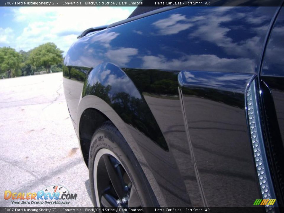 2007 Ford Mustang Shelby GT-H Convertible Black/Gold Stripe / Dark Charcoal Photo #17