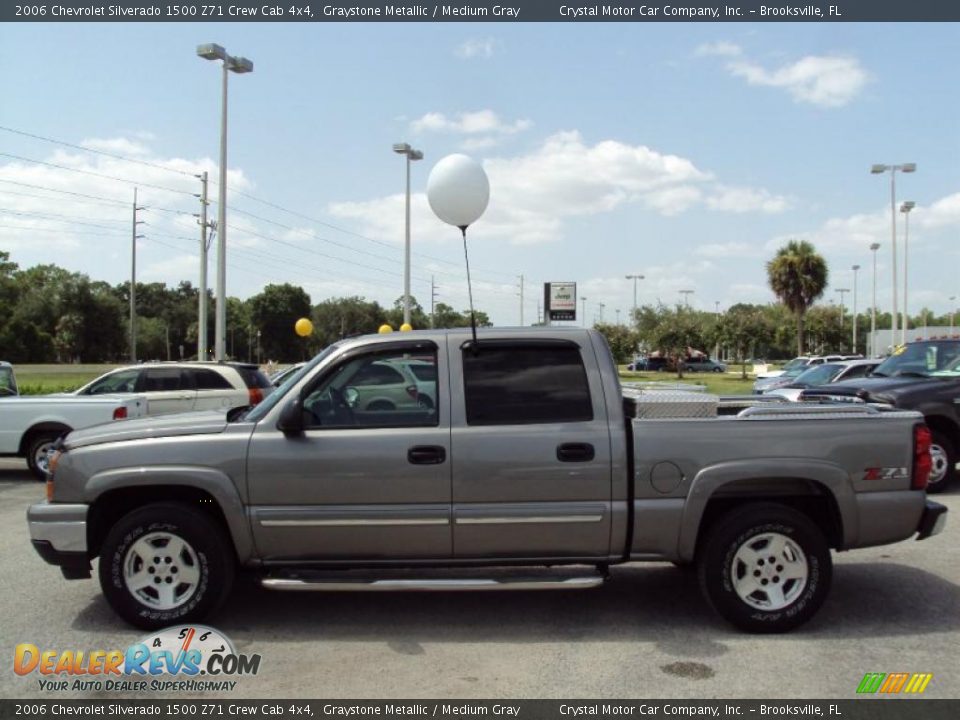 2006 Chevrolet Silverado 1500 Z71 Crew Cab 4x4 Graystone Metallic / Medium Gray Photo #2