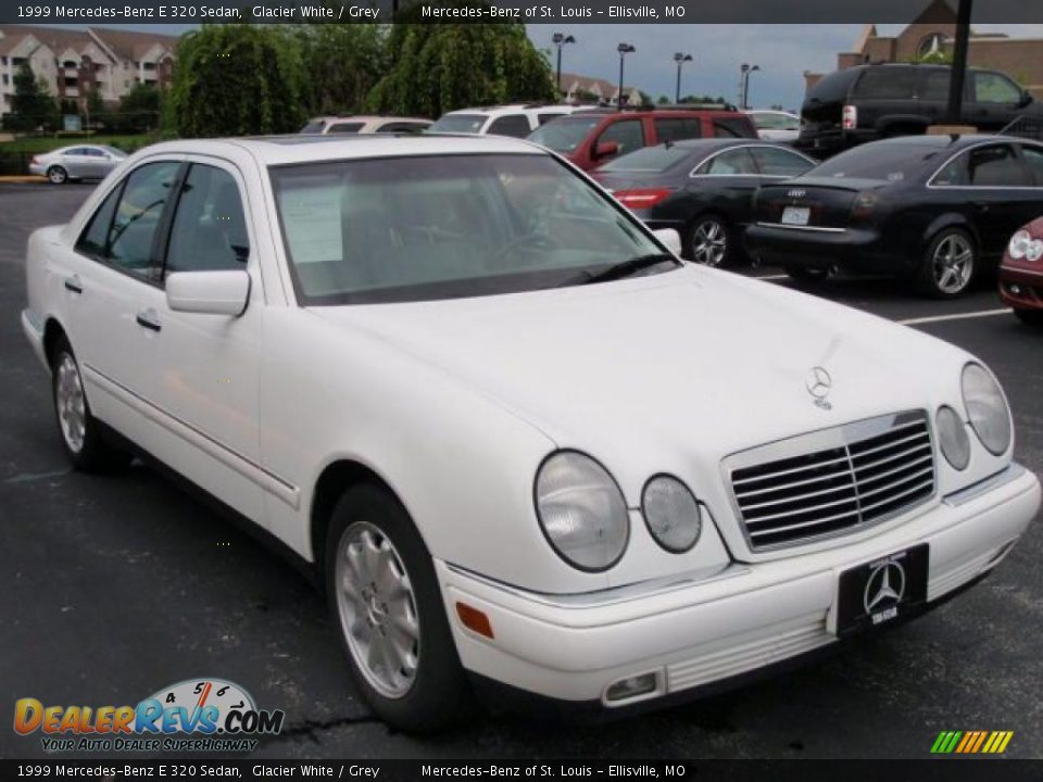 1999 Mercedes-Benz E 320 Sedan Glacier White / Grey Photo #3