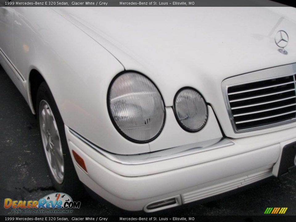 1999 Mercedes-Benz E 320 Sedan Glacier White / Grey Photo #4