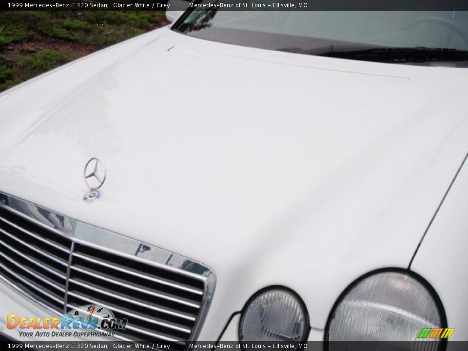 1999 Mercedes-Benz E 320 Sedan Glacier White / Grey Photo #6