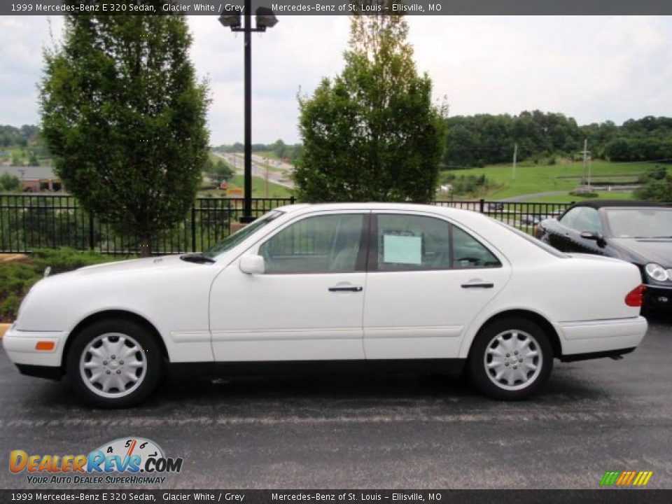 1999 Mercedes-Benz E 320 Sedan Glacier White / Grey Photo #7