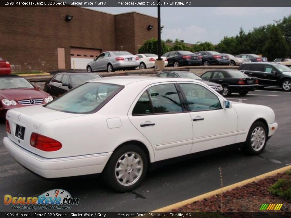 1999 Mercedes-Benz E 320 Sedan Glacier White / Grey Photo #11