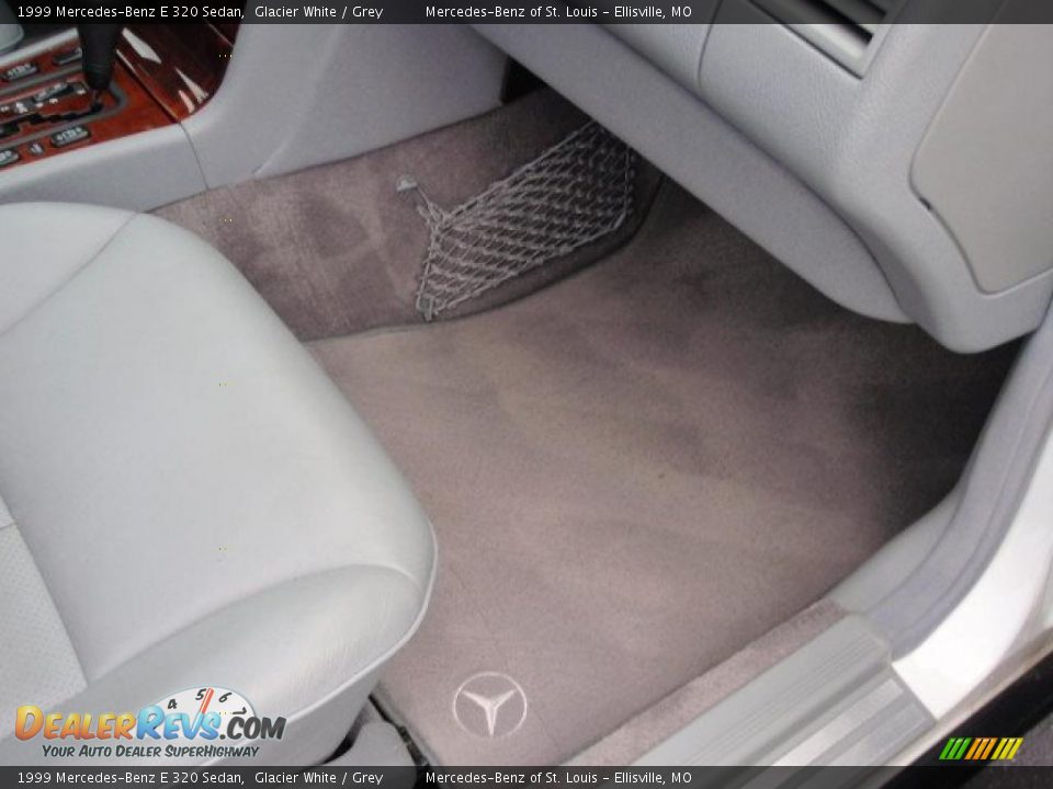 1999 Mercedes-Benz E 320 Sedan Glacier White / Grey Photo #16