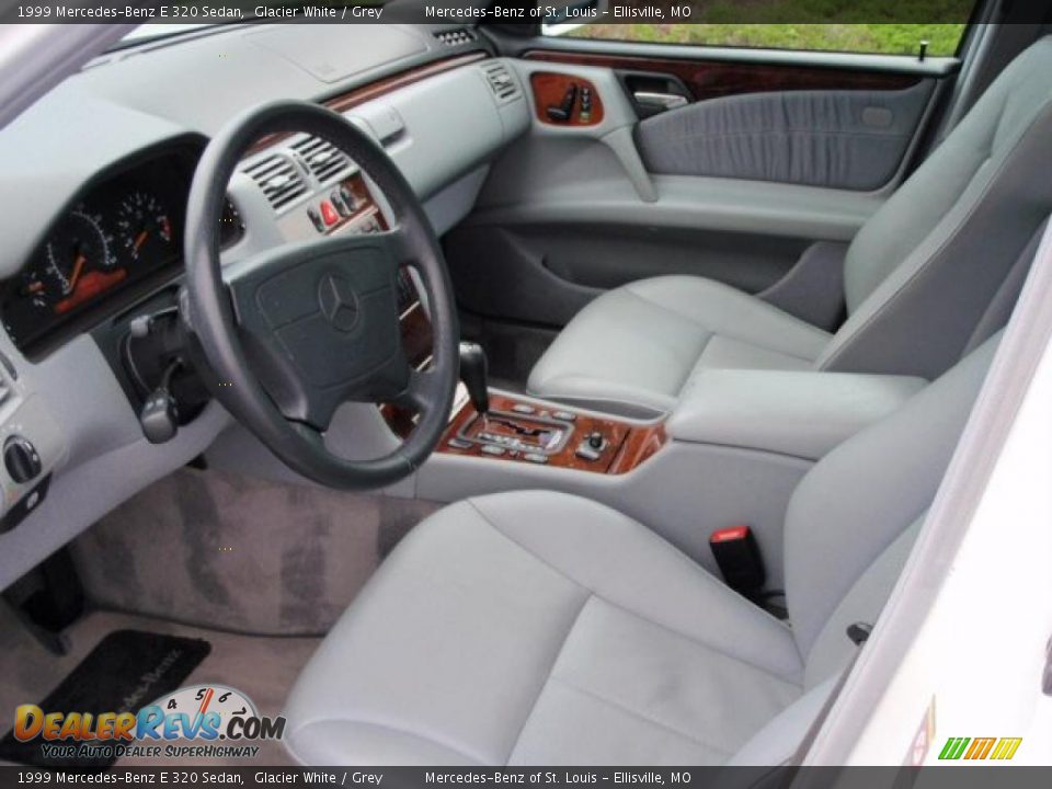 1999 Mercedes-Benz E 320 Sedan Glacier White / Grey Photo #20