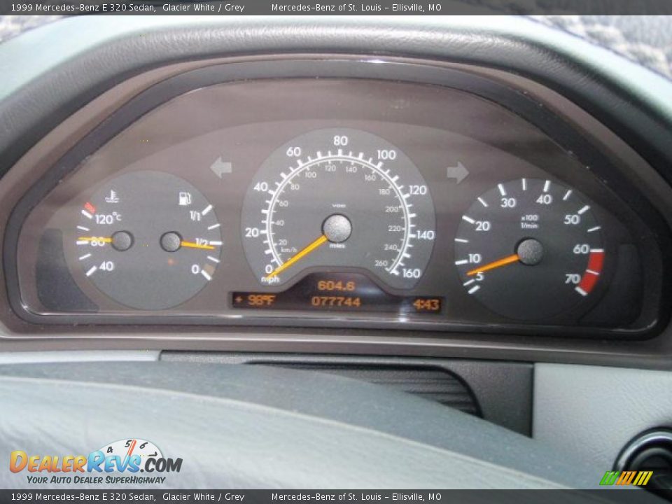1999 Mercedes-Benz E 320 Sedan Glacier White / Grey Photo #27