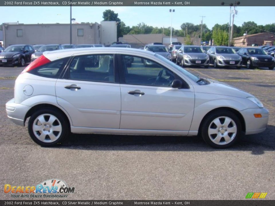 2002 Ford Focus ZX5 Hatchback CD Silver Metallic / Medium Graphite Photo #2