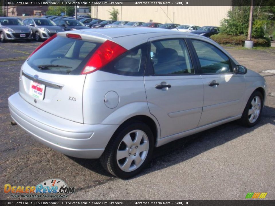 2002 Ford Focus ZX5 Hatchback CD Silver Metallic / Medium Graphite Photo #5