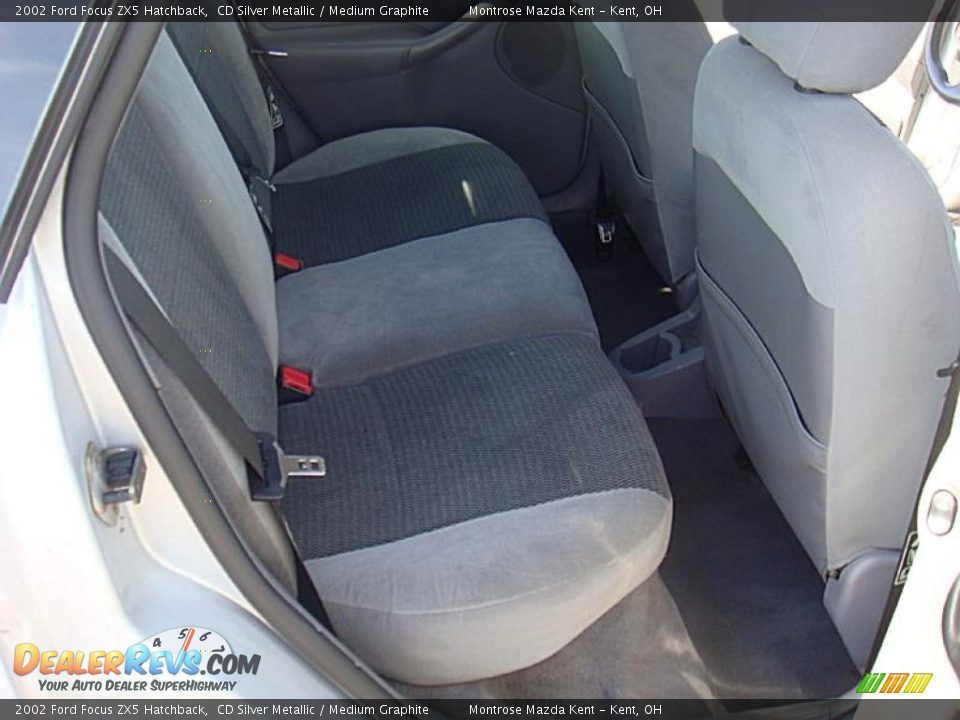 2002 Ford Focus ZX5 Hatchback CD Silver Metallic / Medium Graphite Photo #11