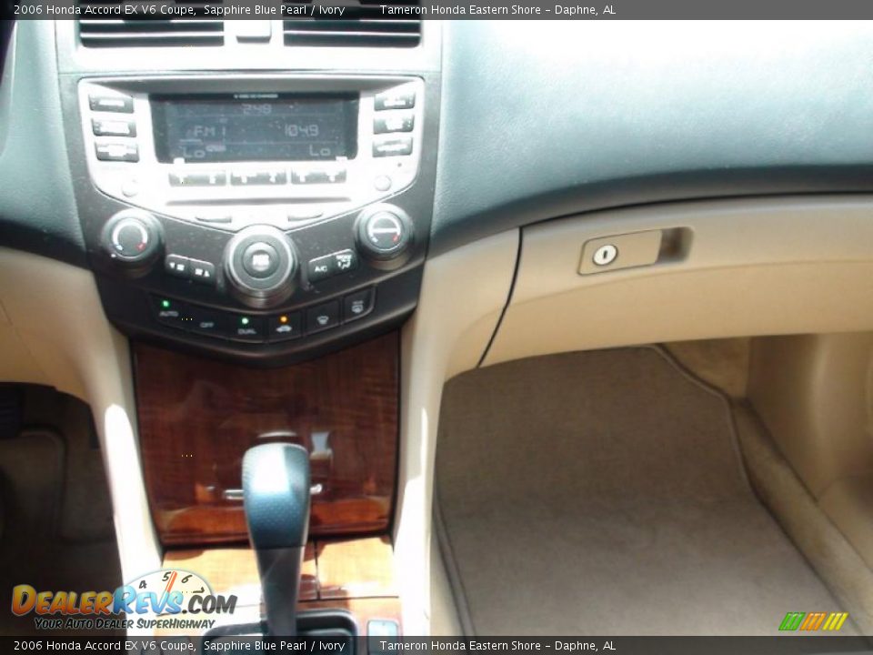 2006 Honda Accord EX V6 Coupe Sapphire Blue Pearl / Ivory Photo #24