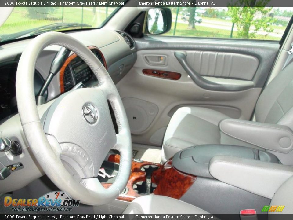 2006 Toyota Sequoia Limited Phantom Gray Pearl / Light Charcoal Photo #17