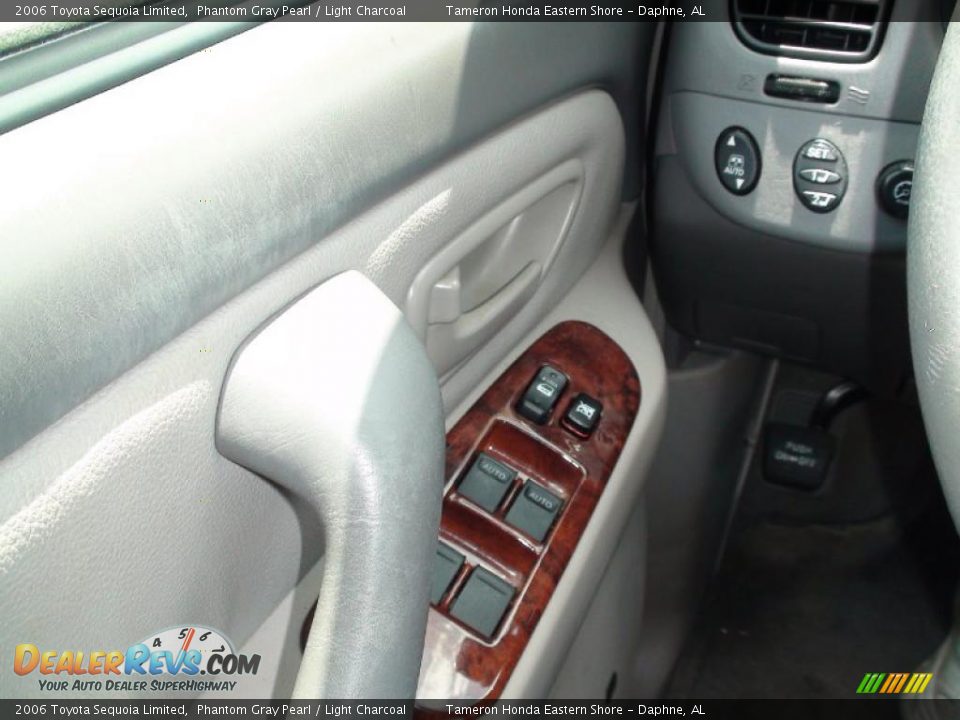 2006 Toyota Sequoia Limited Phantom Gray Pearl / Light Charcoal Photo #21