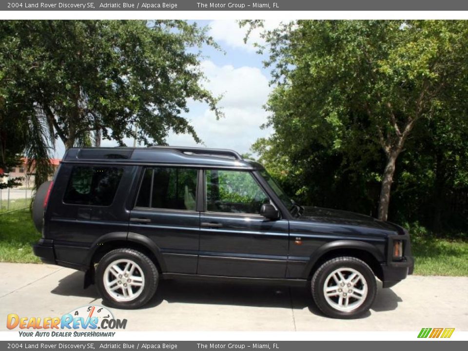 2004 Land Rover Discovery SE Adriatic Blue / Alpaca Beige Photo #12