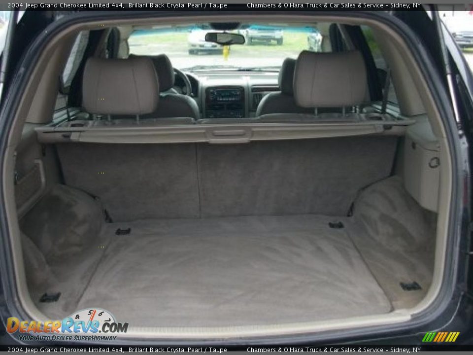 2004 Jeep Grand Cherokee Limited 4x4 Brillant Black Crystal Pearl / Taupe Photo #19