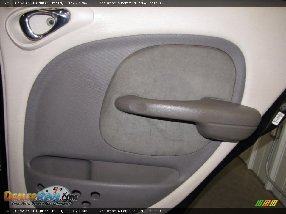 2001 Chrysler PT Cruiser Limited Black / Gray Photo #12
