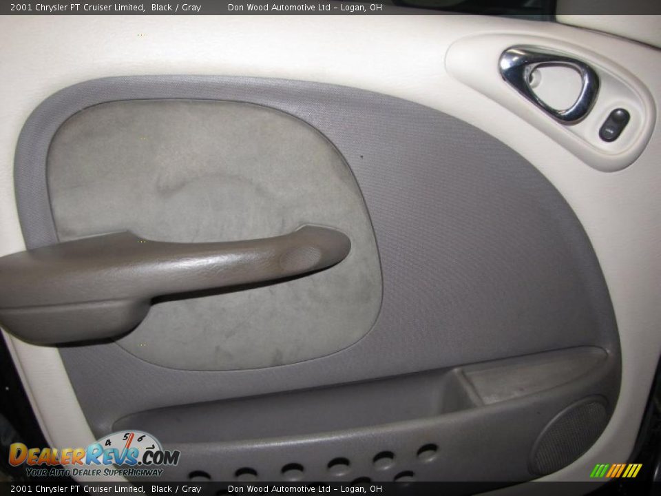 2001 Chrysler PT Cruiser Limited Black / Gray Photo #22