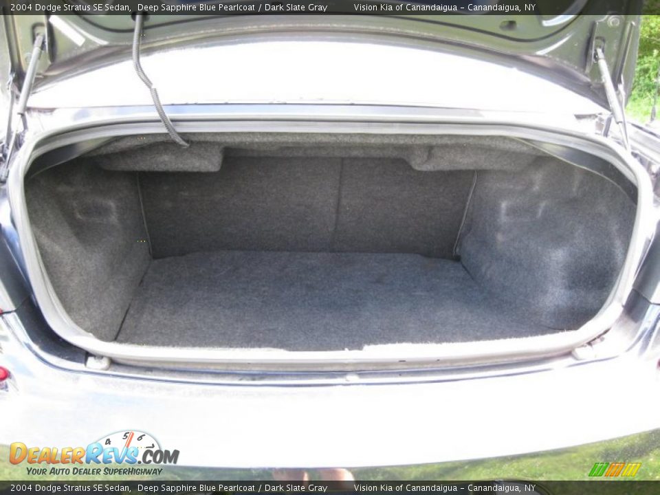 2004 Dodge Stratus SE Sedan Deep Sapphire Blue Pearlcoat / Dark Slate Gray Photo #4