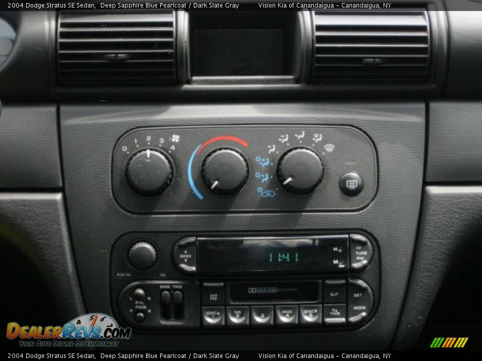 2004 Dodge Stratus SE Sedan Deep Sapphire Blue Pearlcoat / Dark Slate Gray Photo #8
