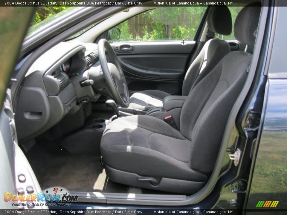 2004 Dodge Stratus SE Sedan Deep Sapphire Blue Pearlcoat / Dark Slate Gray Photo #21