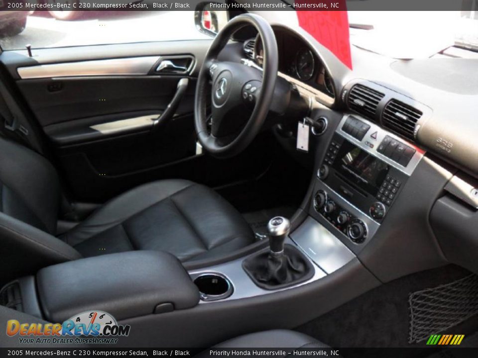 2005 Mercedes-Benz C 230 Kompressor Sedan Black / Black Photo #20