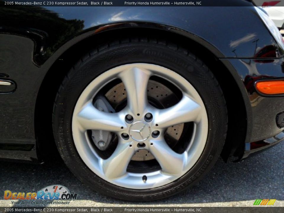 2005 Mercedes-Benz C 230 Kompressor Sedan Black / Black Photo #23