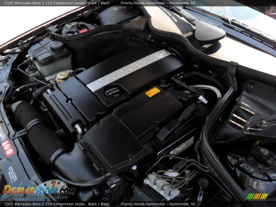 2005 Mercedes-Benz C 230 Kompressor Sedan Black / Black Photo #25