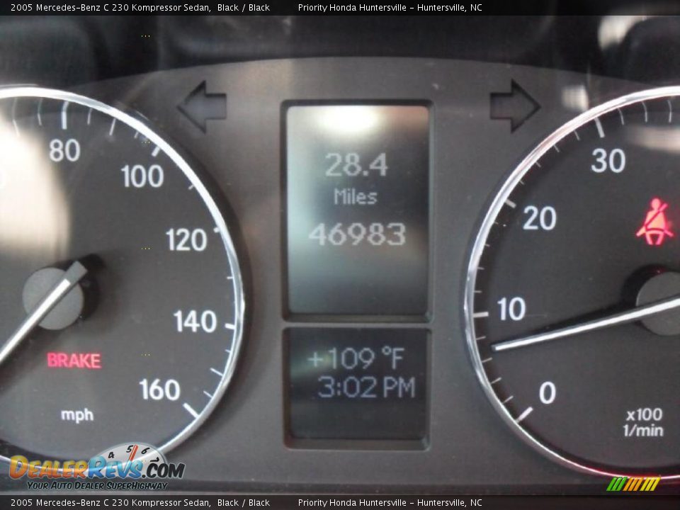 2005 Mercedes-Benz C 230 Kompressor Sedan Black / Black Photo #27