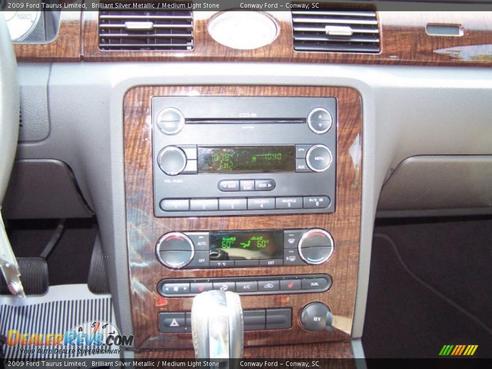 2009 Ford Taurus Limited Brilliant Silver Metallic / Medium Light Stone Photo #24