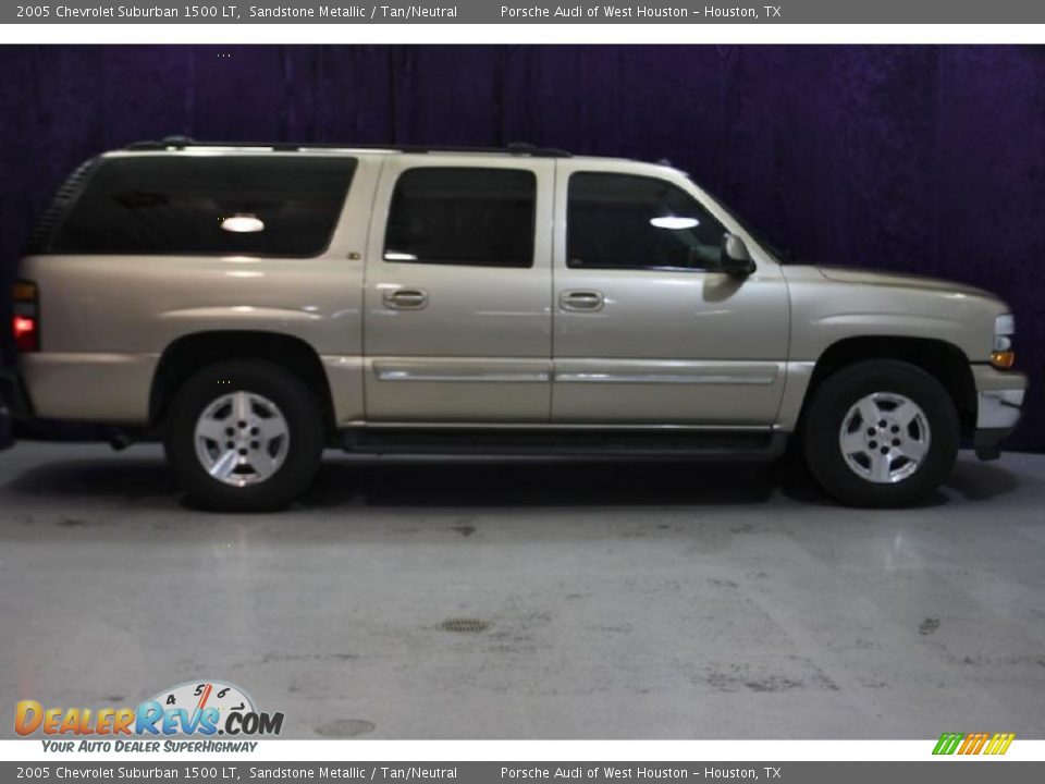 2005 Chevrolet Suburban 1500 LT Sandstone Metallic / Tan/Neutral Photo #2