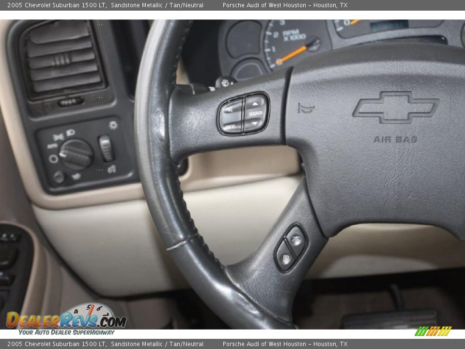2005 Chevrolet Suburban 1500 LT Sandstone Metallic / Tan/Neutral Photo #9