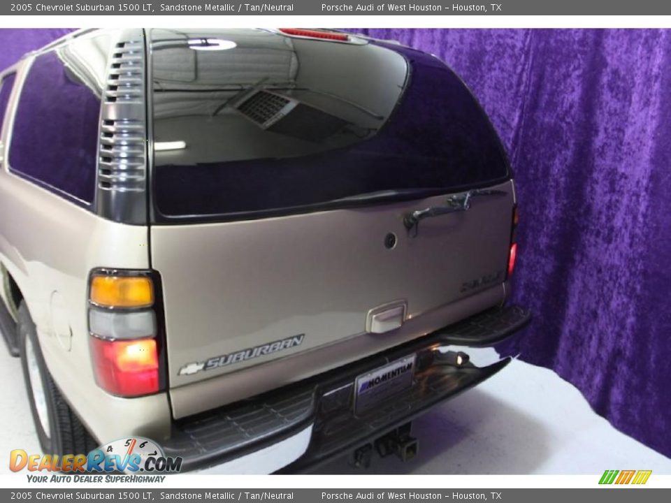 2005 Chevrolet Suburban 1500 LT Sandstone Metallic / Tan/Neutral Photo #23
