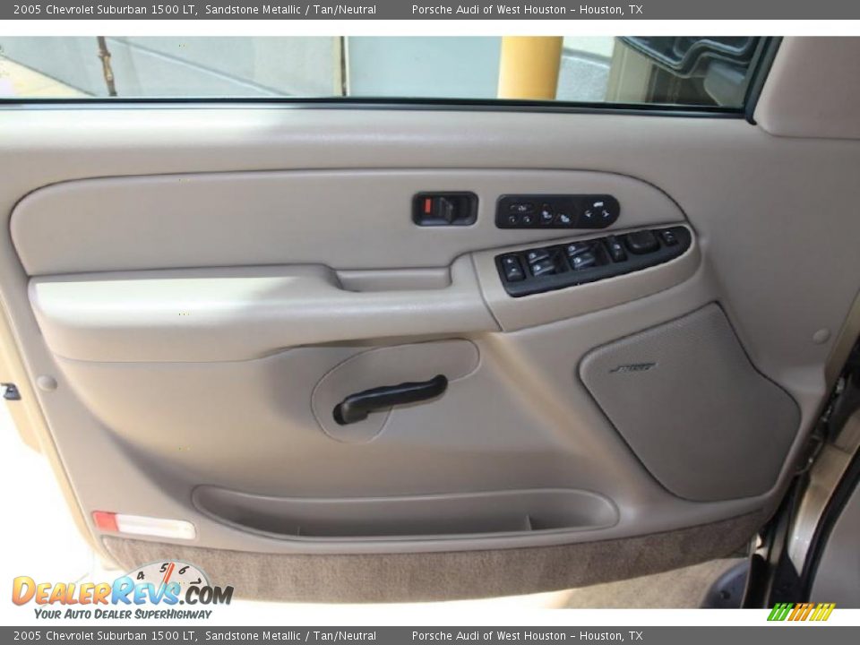 2005 Chevrolet Suburban 1500 LT Sandstone Metallic / Tan/Neutral Photo #27