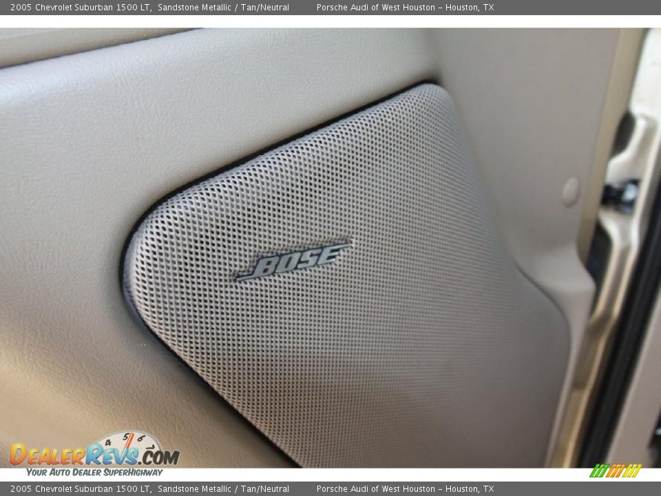 2005 Chevrolet Suburban 1500 LT Sandstone Metallic / Tan/Neutral Photo #28