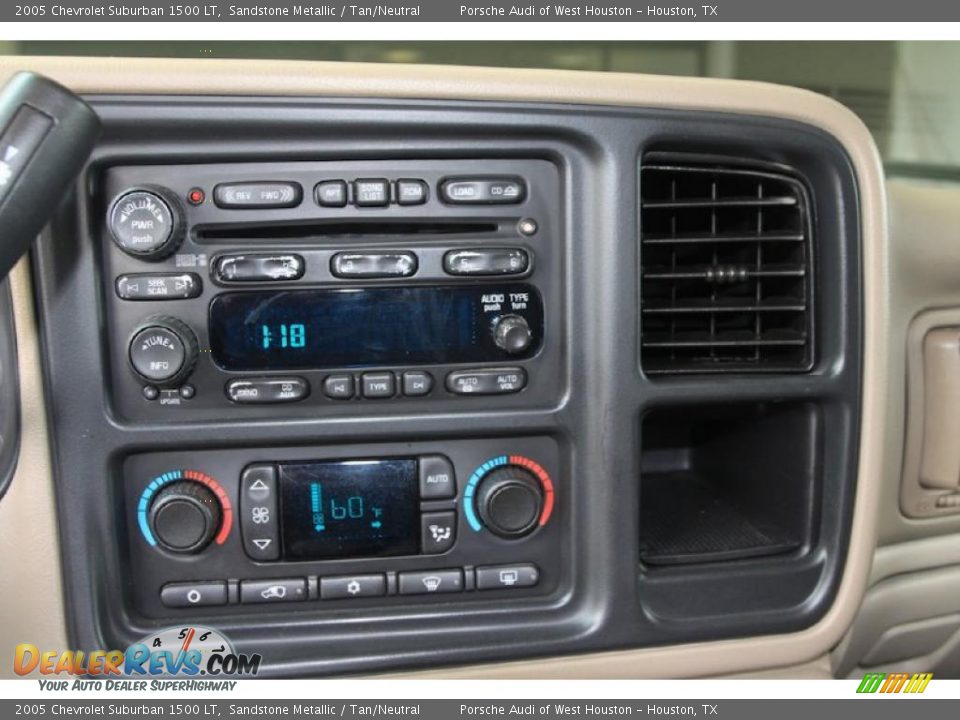 2005 Chevrolet Suburban 1500 LT Sandstone Metallic / Tan/Neutral Photo #30