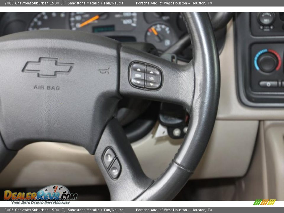 2005 Chevrolet Suburban 1500 LT Sandstone Metallic / Tan/Neutral Photo #35