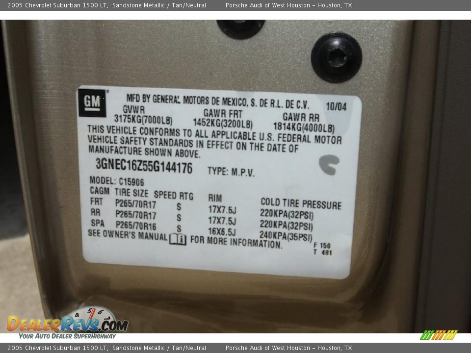 2005 Chevrolet Suburban 1500 LT Sandstone Metallic / Tan/Neutral Photo #36