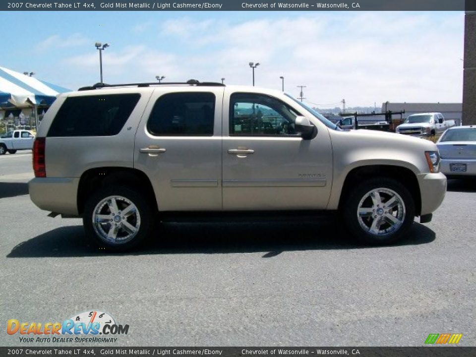 2007 Chevrolet Tahoe LT 4x4 Gold Mist Metallic / Light Cashmere/Ebony Photo #10