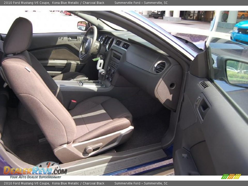 2010 Ford Mustang V6 Coupe Kona Blue Metallic / Charcoal Black Photo #10