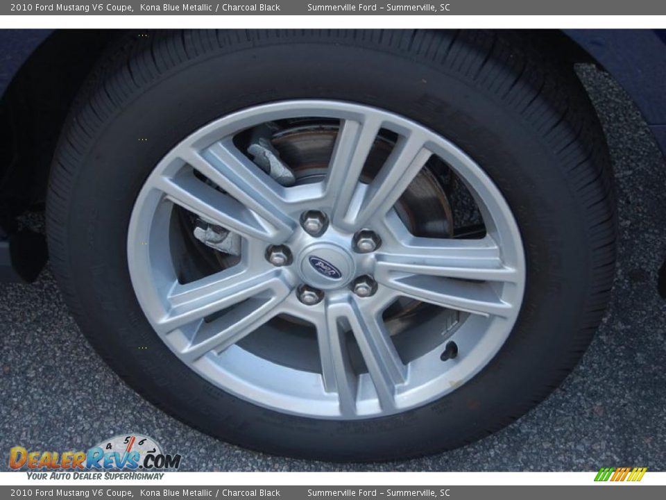 2010 Ford Mustang V6 Coupe Kona Blue Metallic / Charcoal Black Photo #17