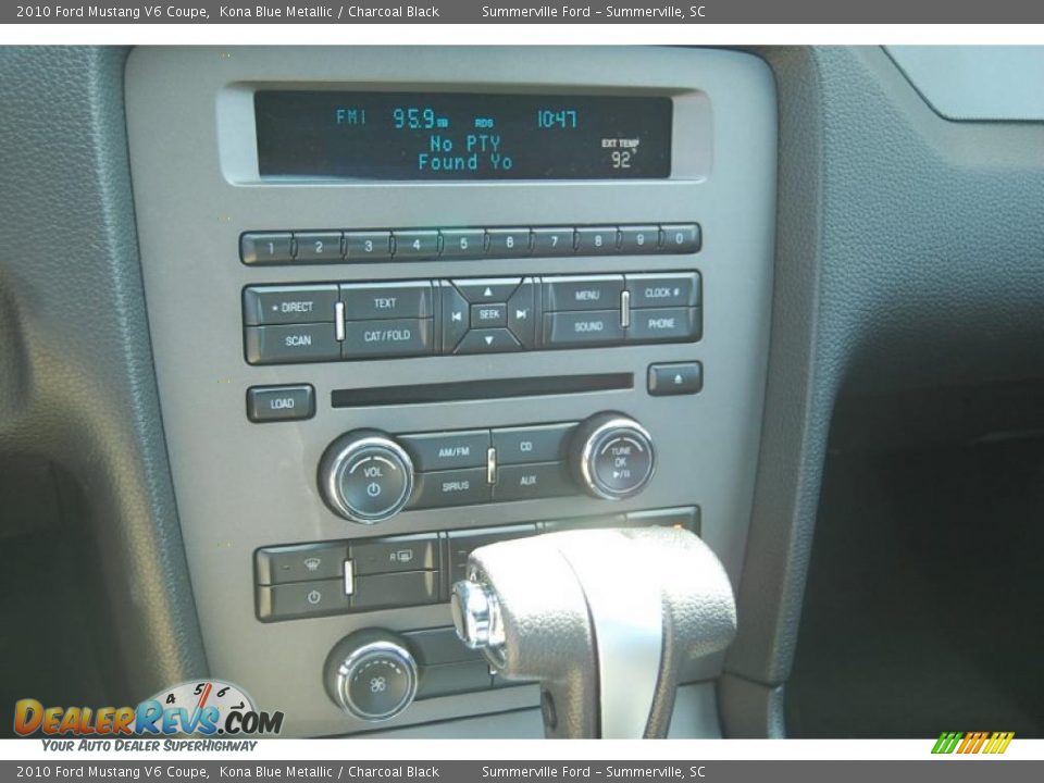 2010 Ford Mustang V6 Coupe Kona Blue Metallic / Charcoal Black Photo #20