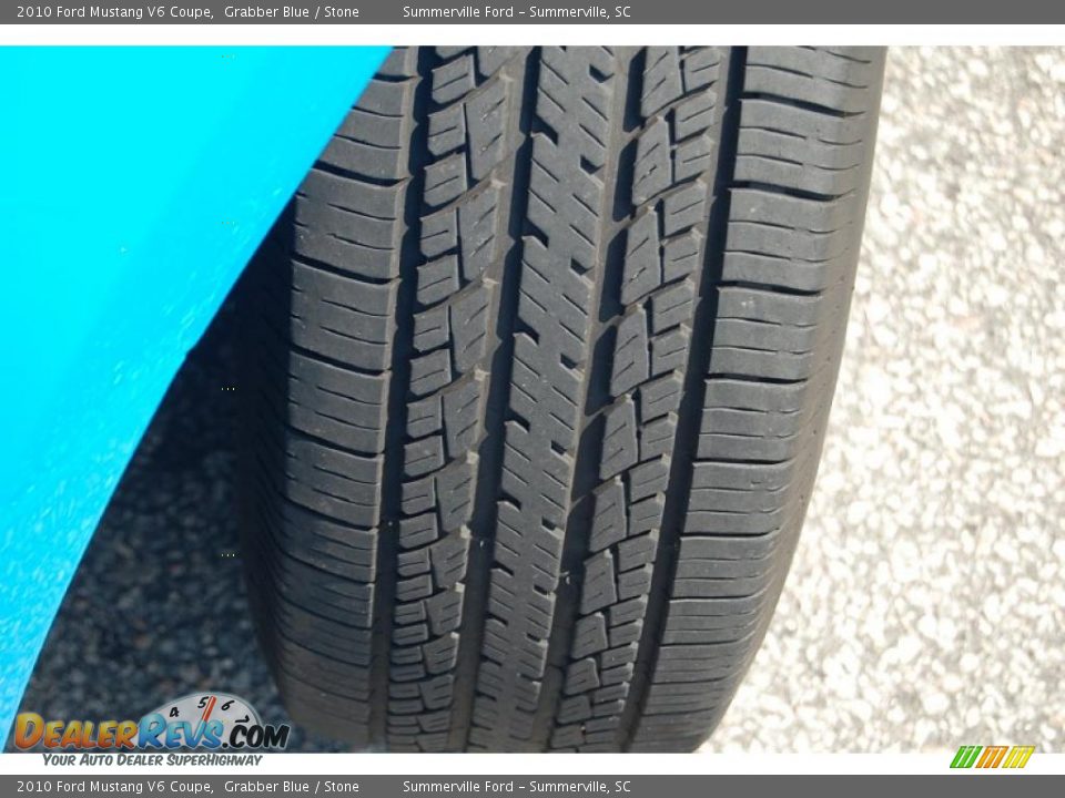 2010 Ford Mustang V6 Coupe Grabber Blue / Stone Photo #18