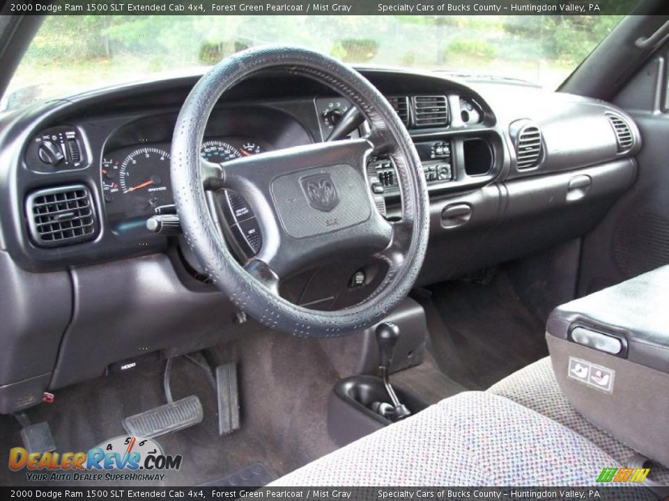 2000 Dodge Ram 1500 SLT Extended Cab 4x4 Forest Green Pearlcoat / Mist Gray Photo #26