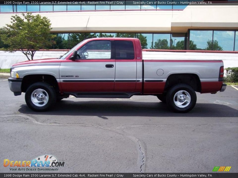 1998 Dodge Ram 1500 Laramie SLT Extended Cab 4x4 Radiant Fire Pearl / Gray Photo #4