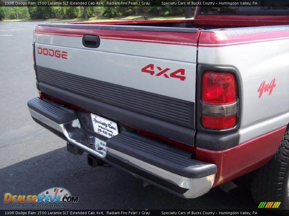1998 Dodge Ram 1500 Laramie SLT Extended Cab 4x4 Radiant Fire Pearl / Gray Photo #8