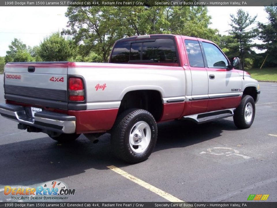 1998 Dodge Ram 1500 Laramie SLT Extended Cab 4x4 Radiant Fire Pearl / Gray Photo #9