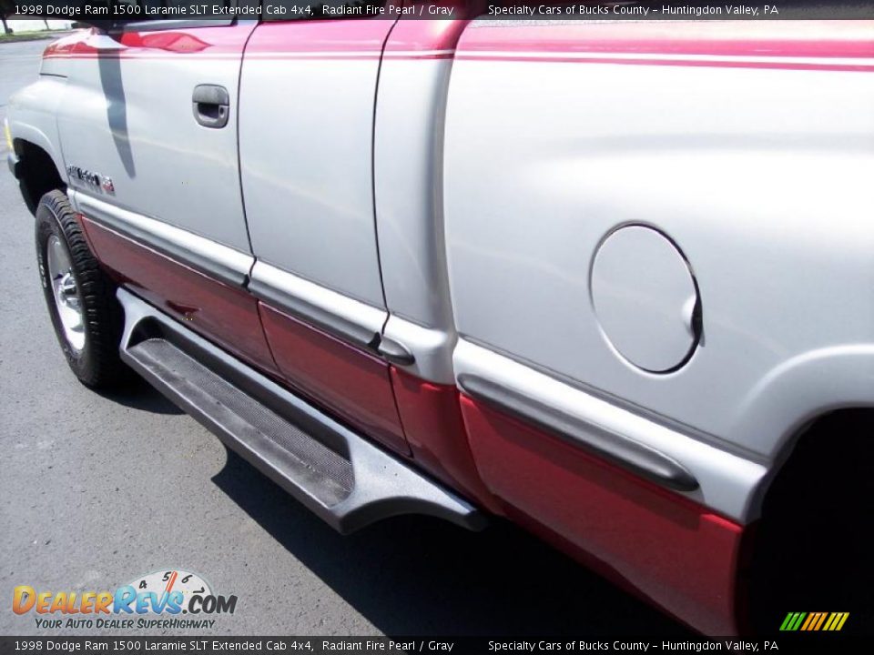 1998 Dodge Ram 1500 Laramie SLT Extended Cab 4x4 Radiant Fire Pearl / Gray Photo #28