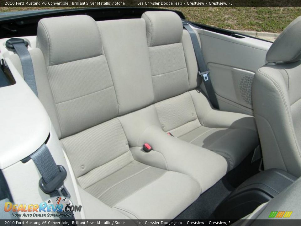2010 Ford Mustang V6 Convertible Brilliant Silver Metallic / Stone Photo #31